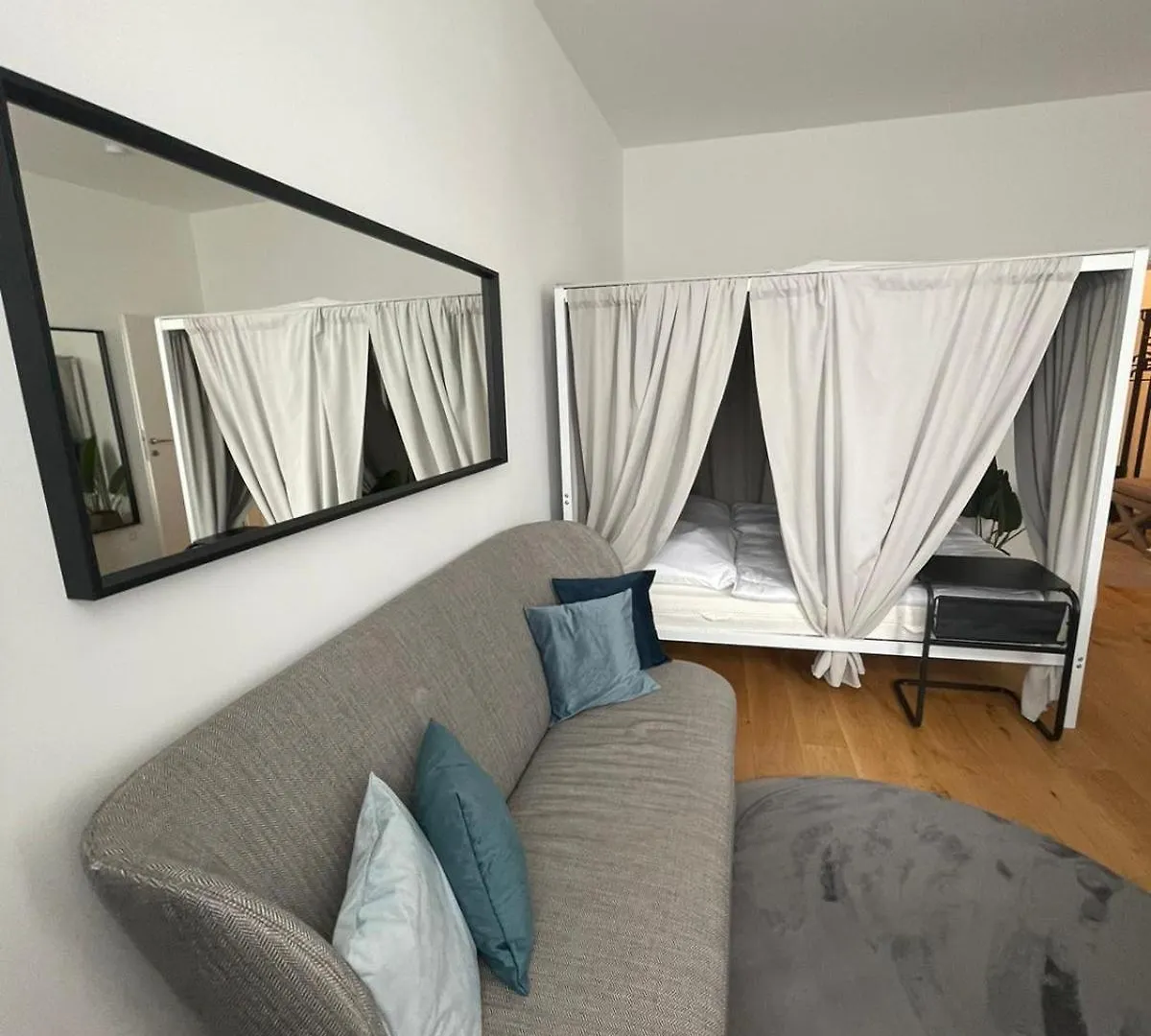 Brambilla Apartments Vienna Austria