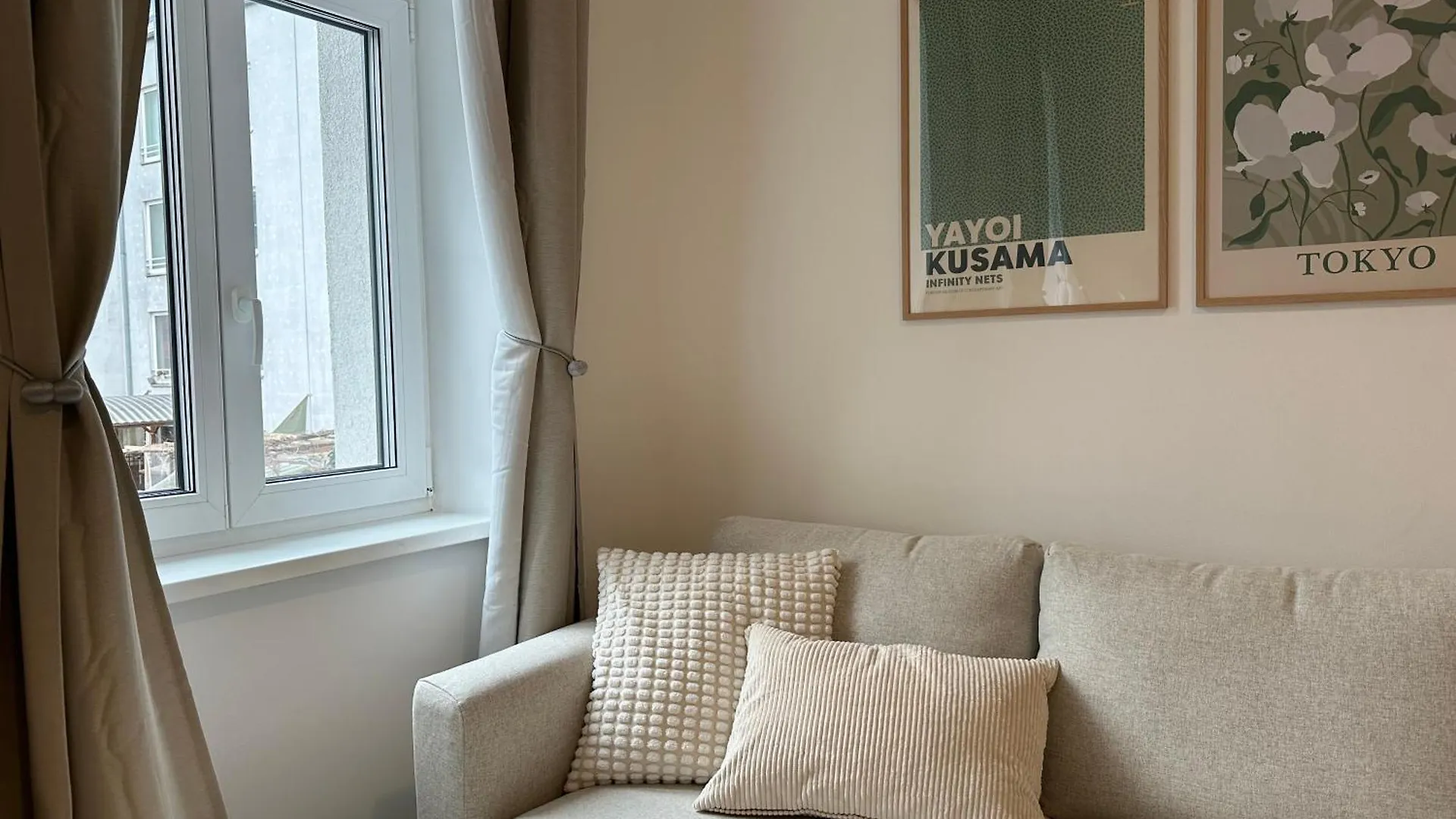 Brambilla Apartments Vienna Austria